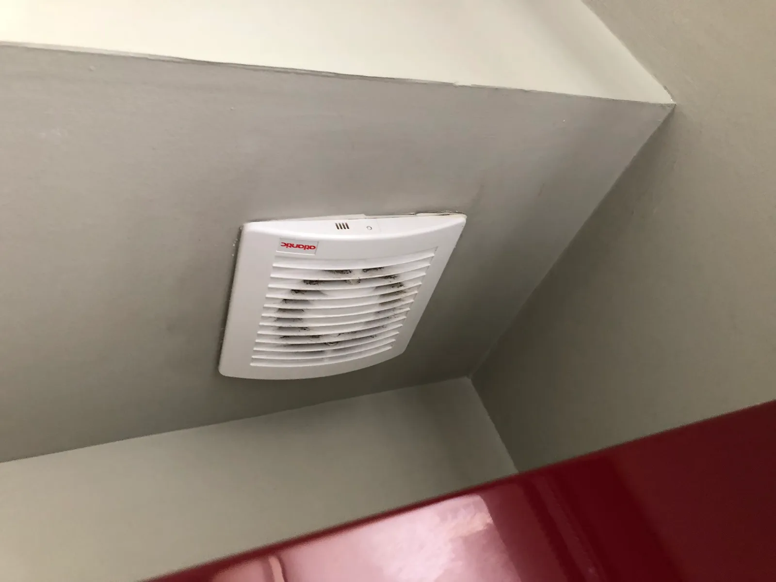 Extracteur salle de bain 95 m3/h detection hygrometrie